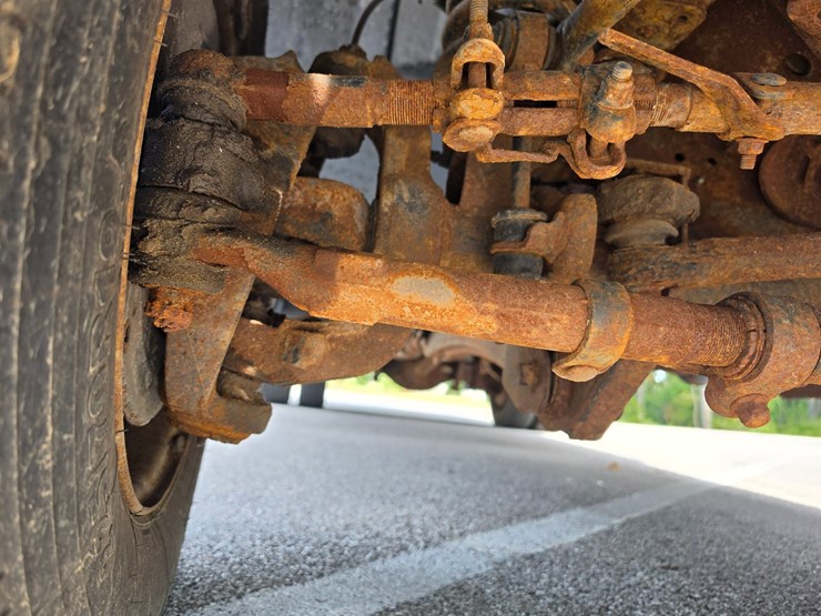 2006-ford-f550-image-27