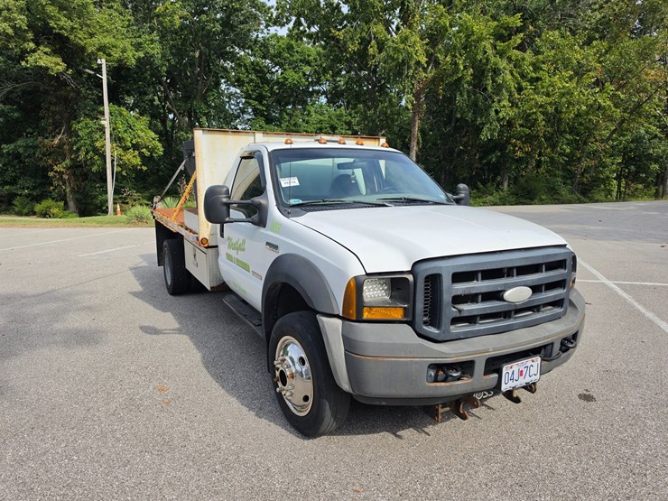 2006-ford-f550-image-18