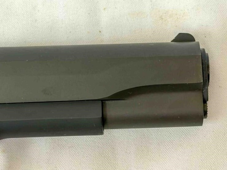 colt-m1991a1-45auto-pistol-image-11