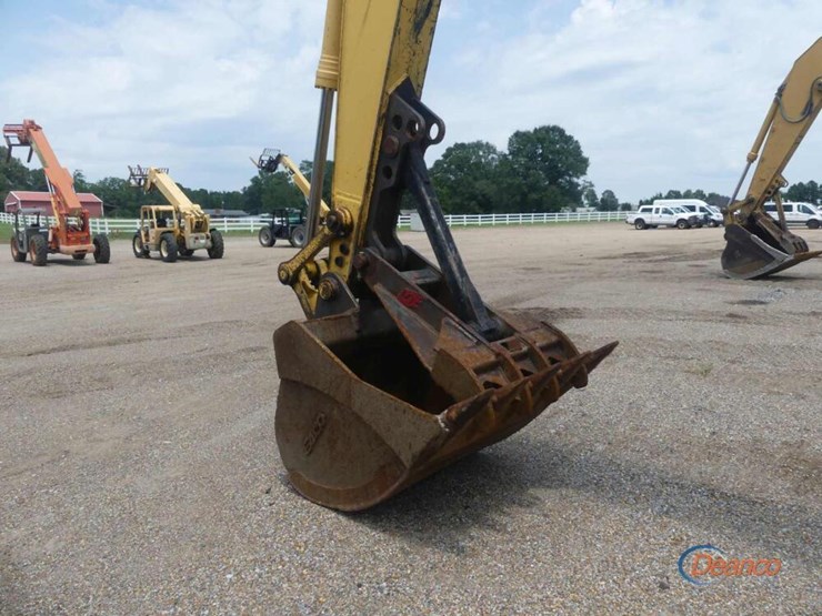 2016-komatsu-pc210-lc-11-image-7