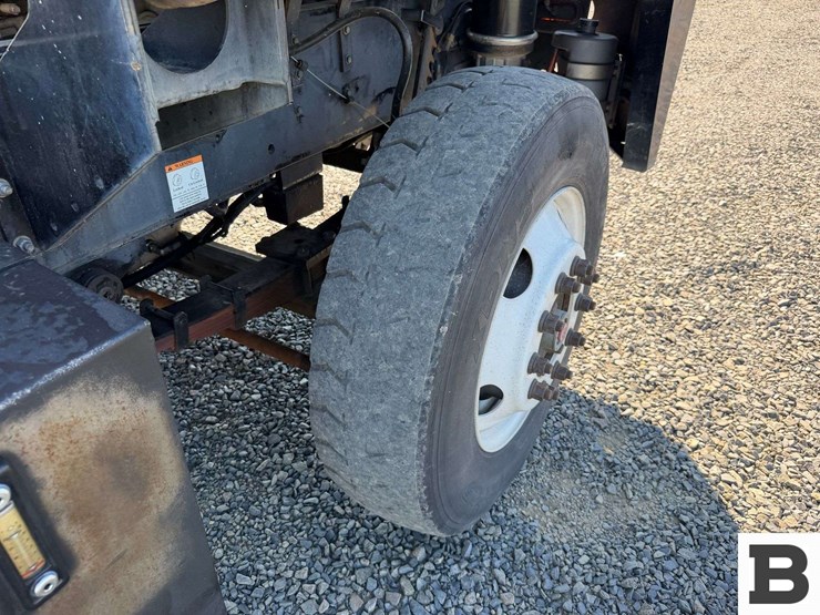 2012-capacity-tj5000-image-30