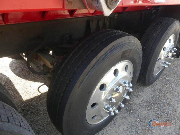 2001-kenworth-w900-image-11