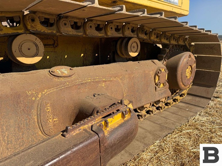 2006-komatsu-d65px-15e0-image-22