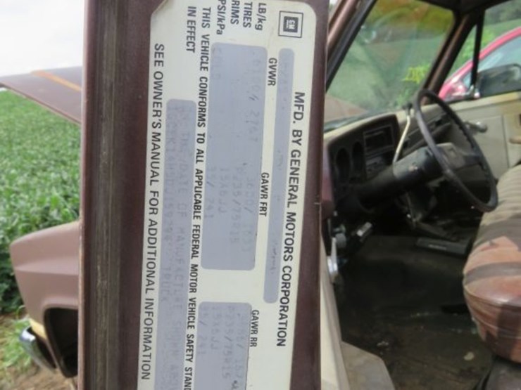 1983-chevrolet-custom-deluxe-image-10