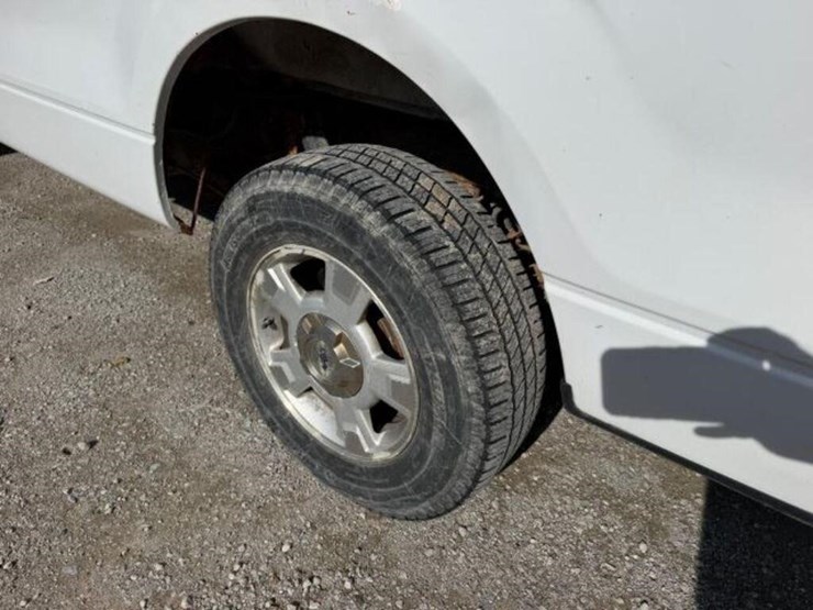 2014-ford-f150-xlt-image-33