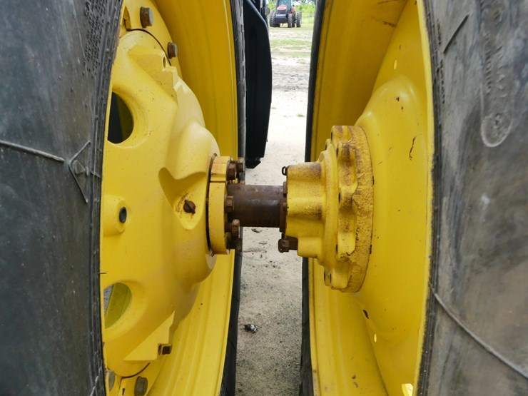 2015-john-deere-7210r-image-8