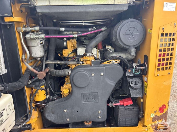 2020-caterpillar-299d3-xe-image-10