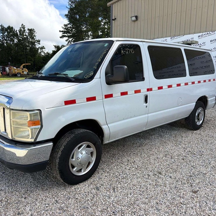 2012 FORD CARGO