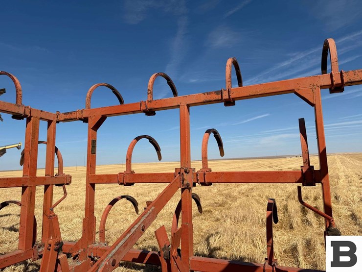 allis-chalmer-800-chisel-plow-image-15