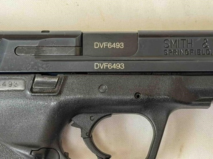 smith-&-wesson-m&p40-40cal-pistol-image-6