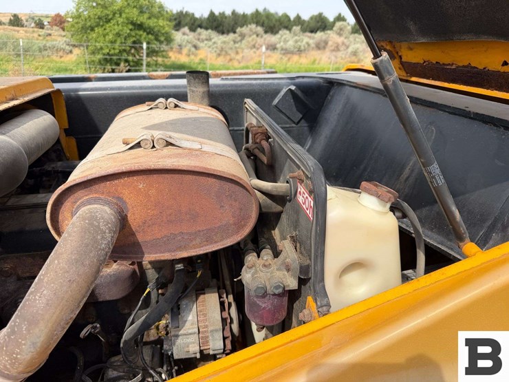 jcb-520-image-29