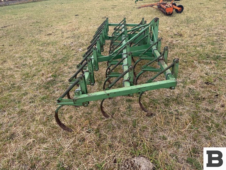 john-deere-c10-image-6