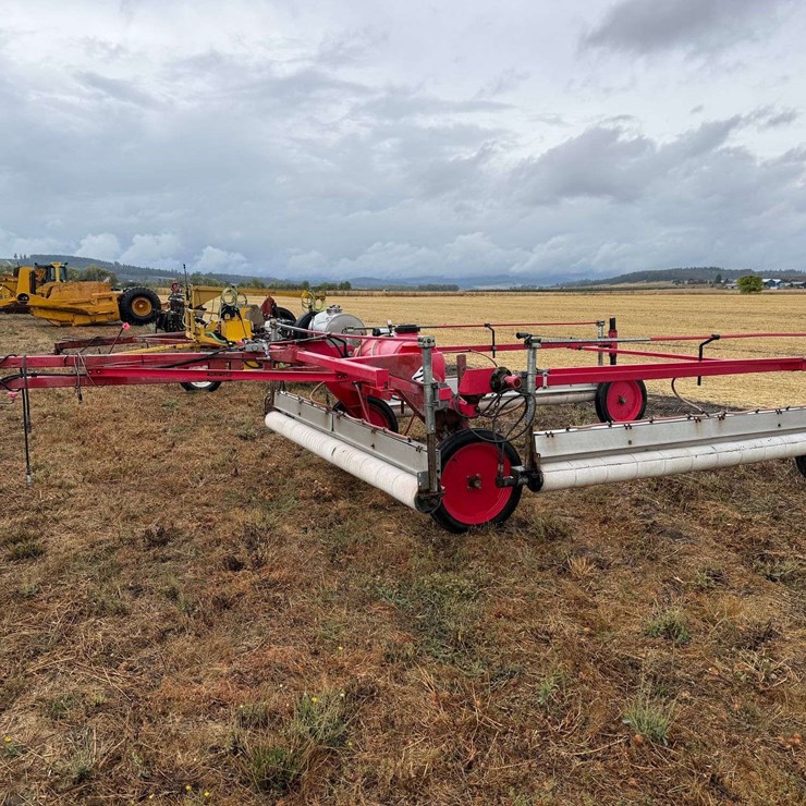 Agriweld WW-30 pull-type weed wiper 30'