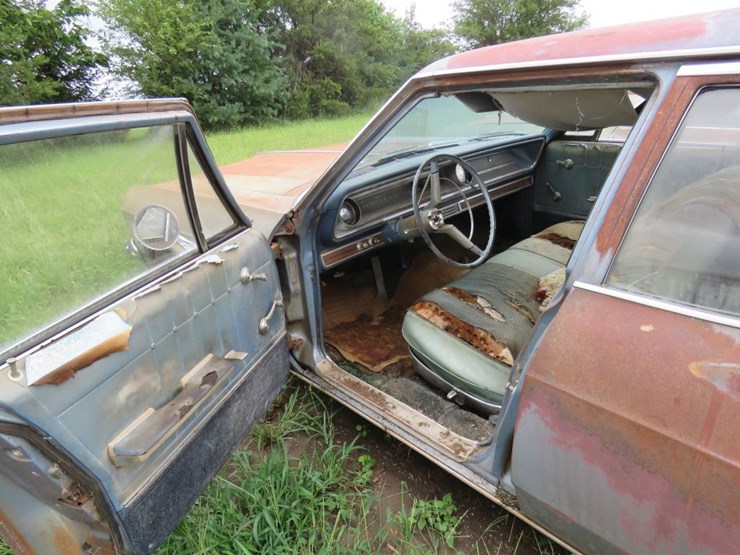 1965-chevrolet-impala-4dr-sedan-image-6