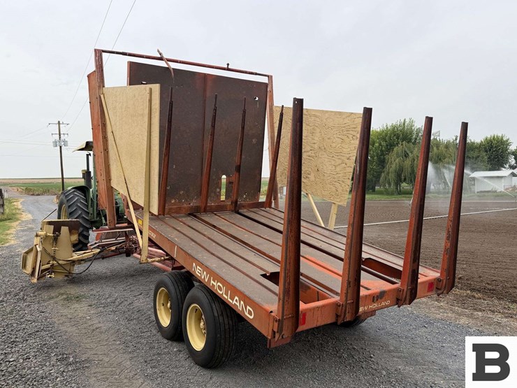 new-holland-1032-image-3