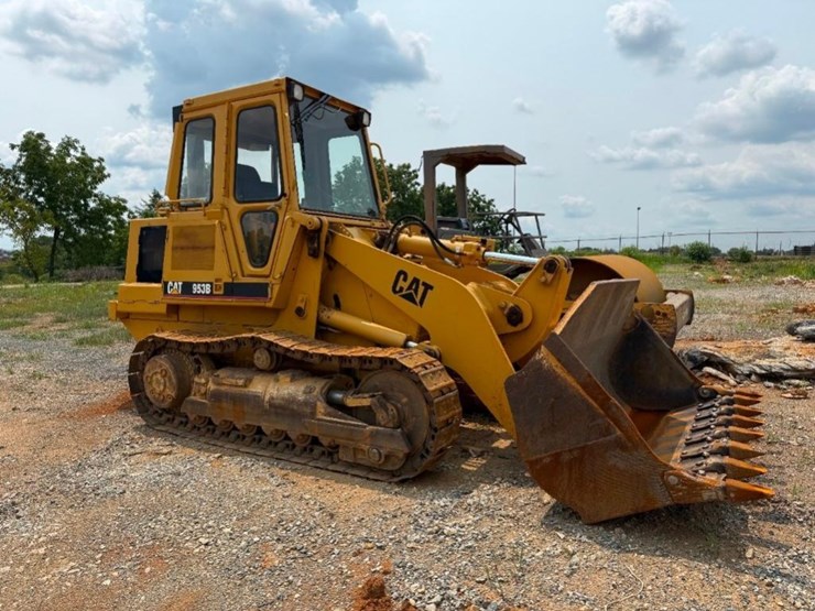 caterpillar-953b-image-1