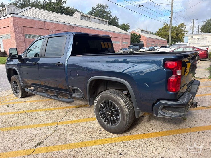 2021-chevrolet-silverado-2500-image-4