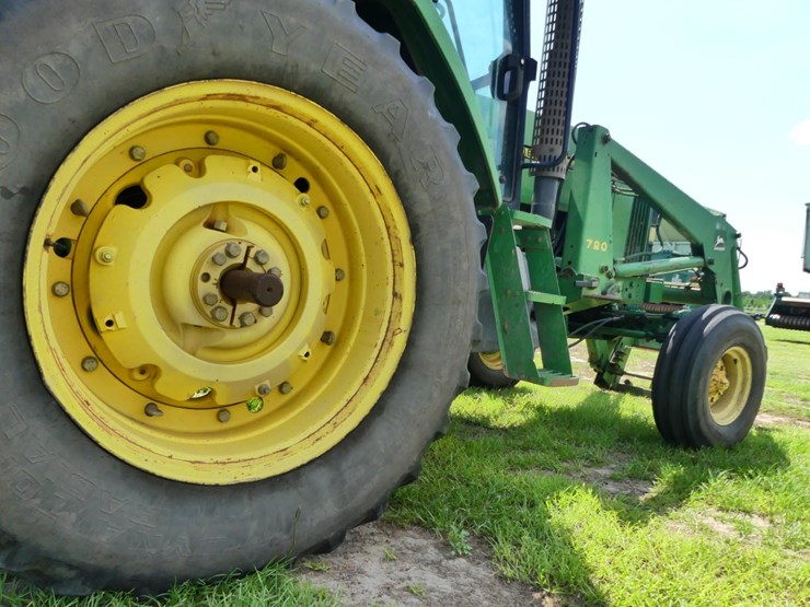 john-deere-7400-image-9