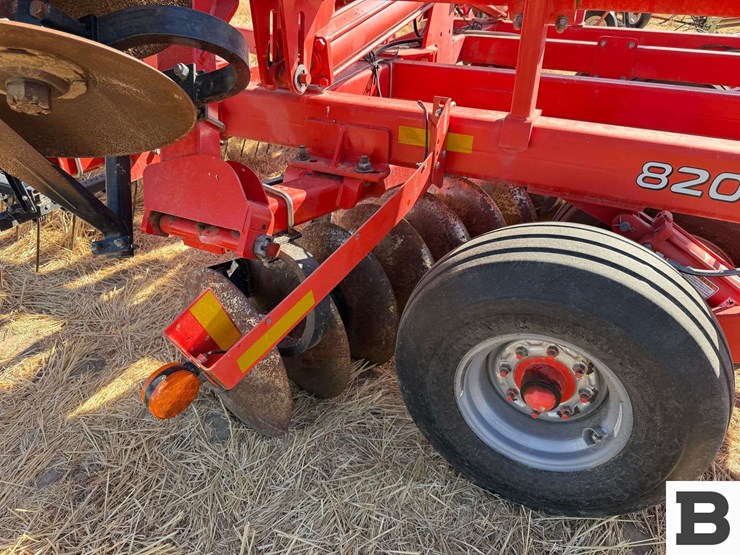 2012-kuhn-krause-8200-twin-offset-disc-image-46