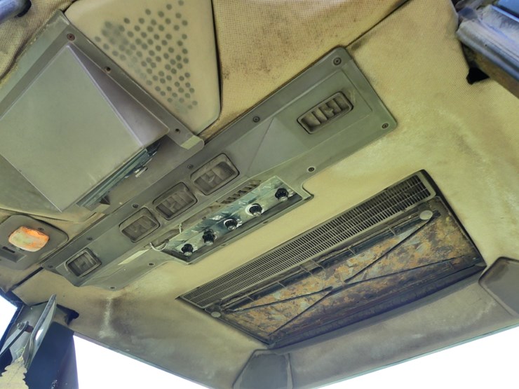 1989-john-deere-4955-image-16