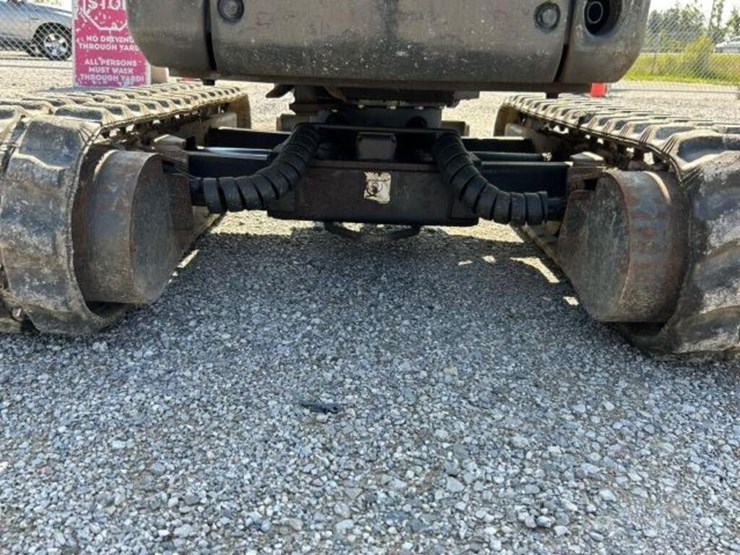 2015-bobcat-418-image-33