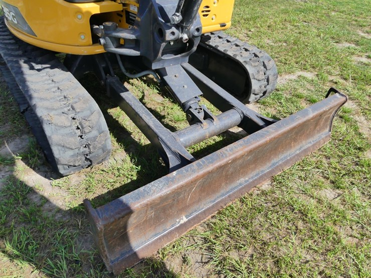 2023-deere-35g-image-11