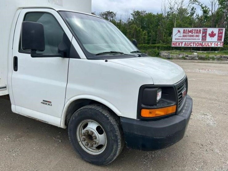 2014-gmc-4500-s/a-cube-van-1gd676cl8e1115764-image-33