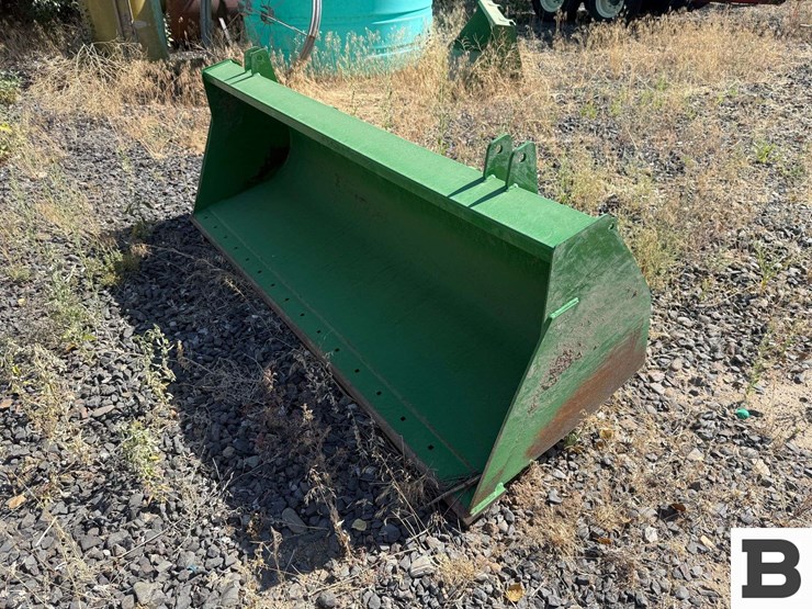2016-john-deere-6155r-image-86