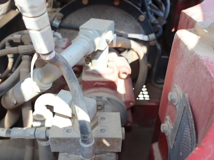 2014-takeuchi-tb290-image-26