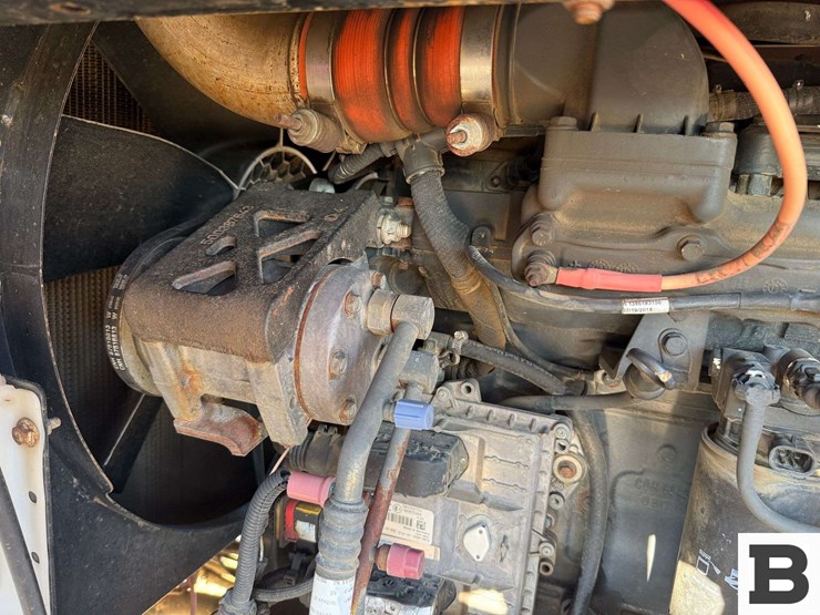 2018-case-ih-patriot-2250-image-45