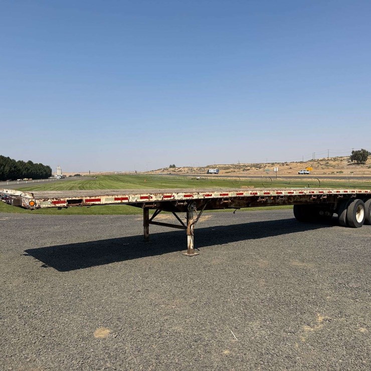 1975 TRAILMOBILE flatbed