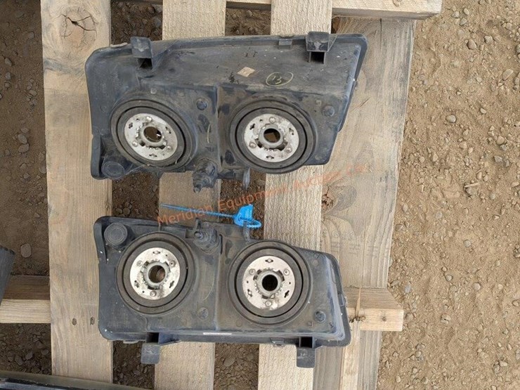 2--sets-of-chevrolet-cat-eye-headlights-image-10