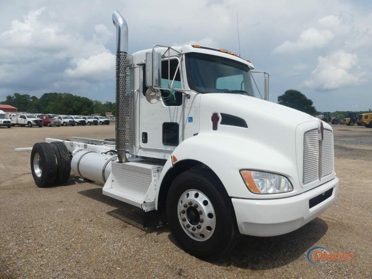 2009-kenworth-t370-image-1