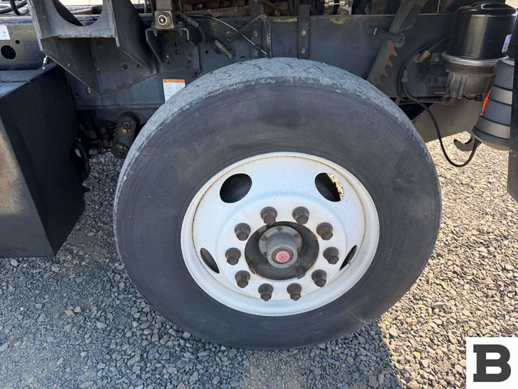 2012-capacity-tj5000-image-31