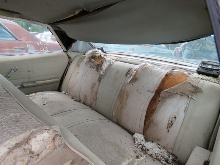 1966-chevrolet-impala-4dr-ht-image-10