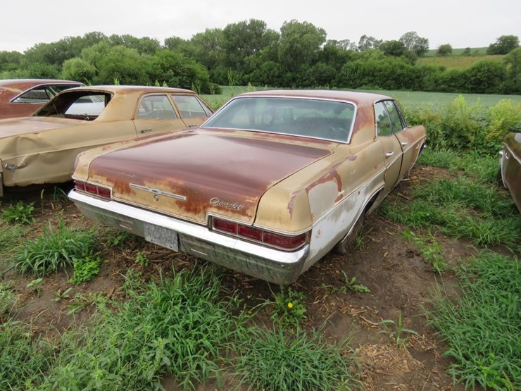 1966-chevrolet-impala-4dr-ht-image-3