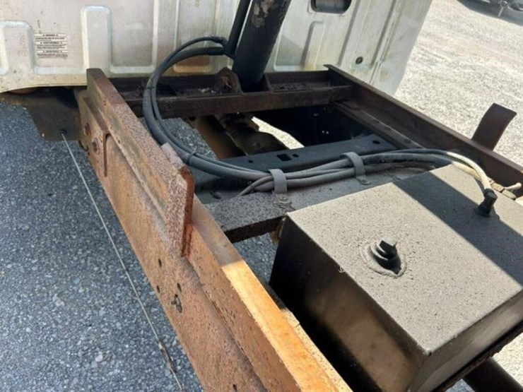 2008-ford-f550-image-37