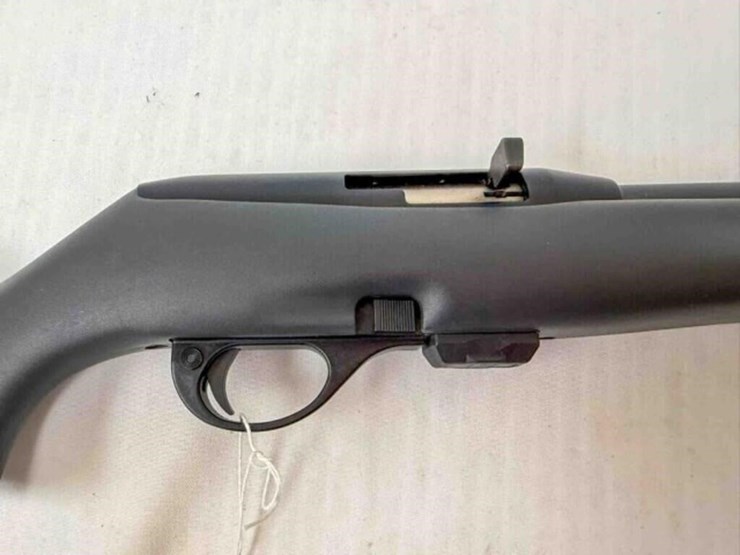remington-597-22lr-rifle-image-4