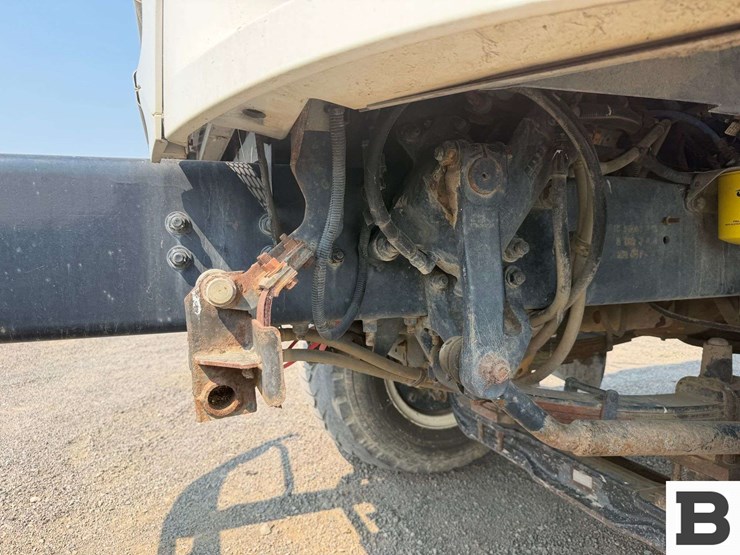 2007-sterling-l8500-image-14