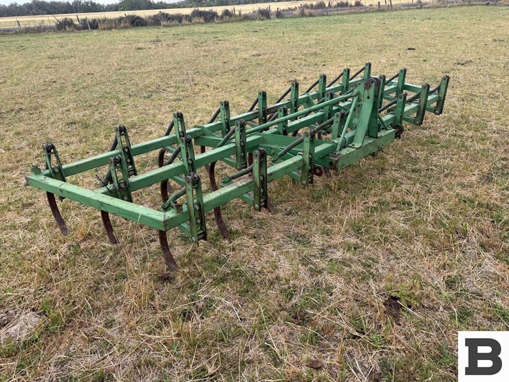 john-deere-c10-image-7