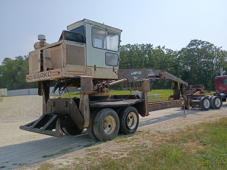 #26282-•-barko-log-picker-trailer-image-9
