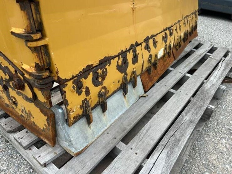 metal-pless-8-ft---13-ft-snow-pusher-agh0830-13le--image-9