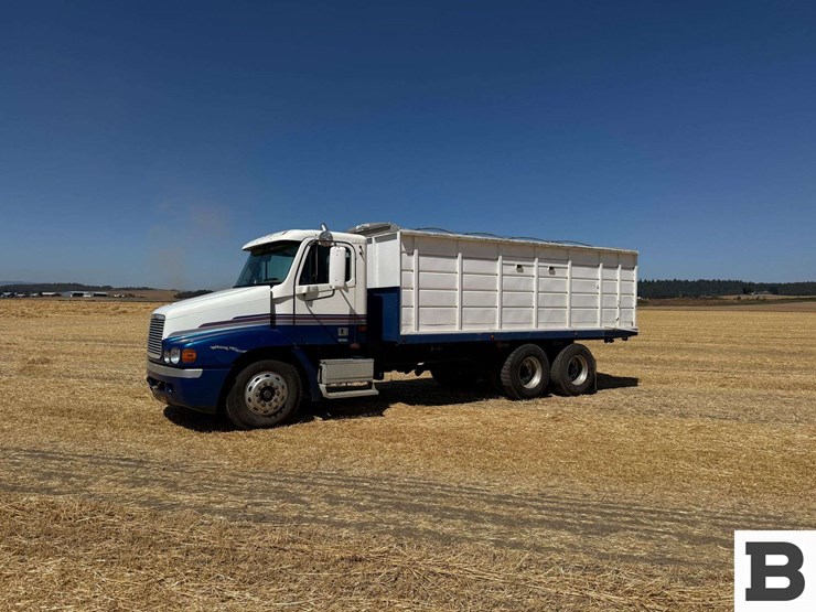 1997-freightliner-fl80-image-2
