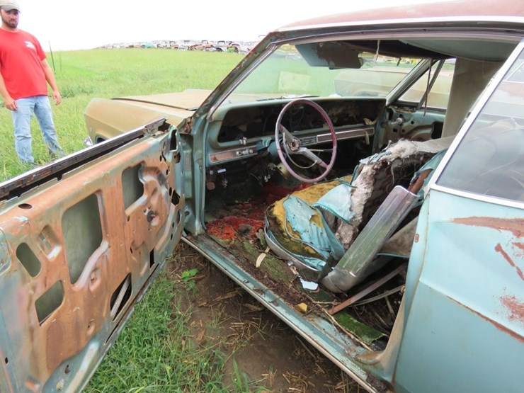 1965-chevrolet-impala-2dr-ht-image-9