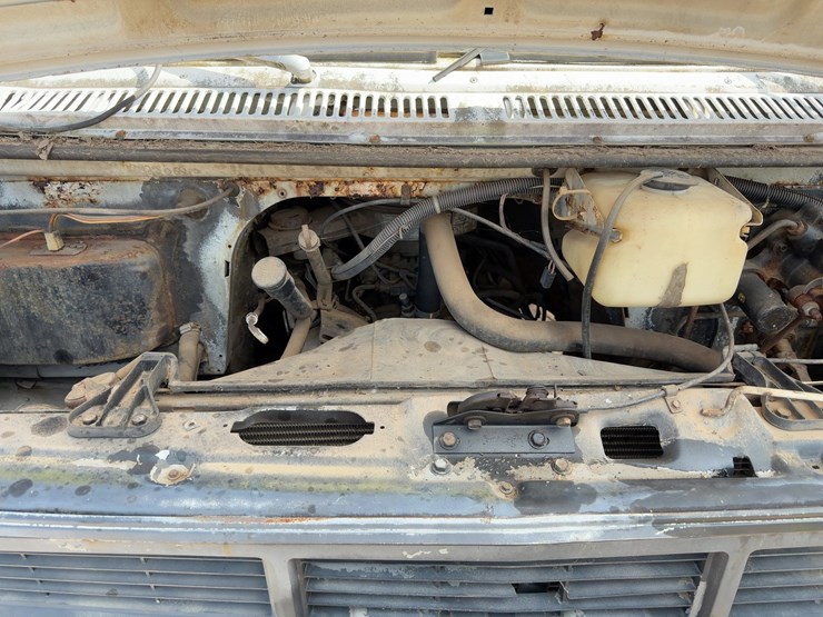 1984-utility-van-image-12
