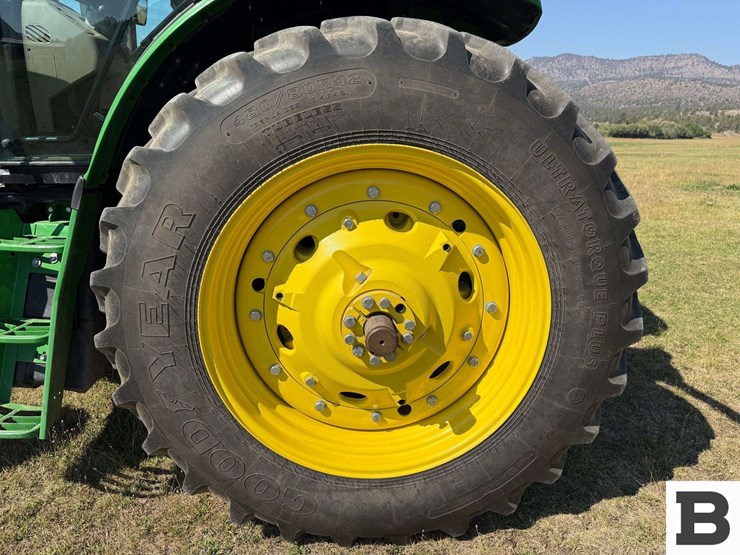 2016-john-deere-6155r-image-38