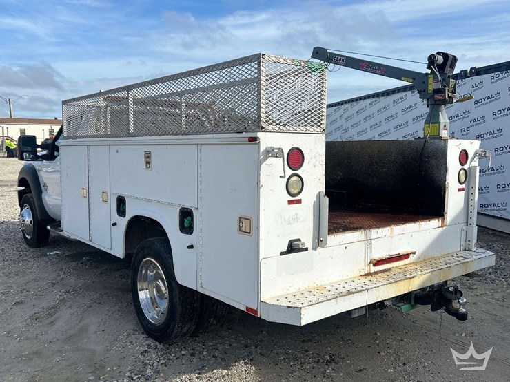 2012-ford-f550-image-4