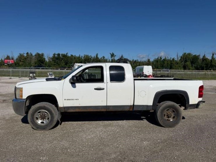 2009-chevrolet-silverado-2500hd-image-7