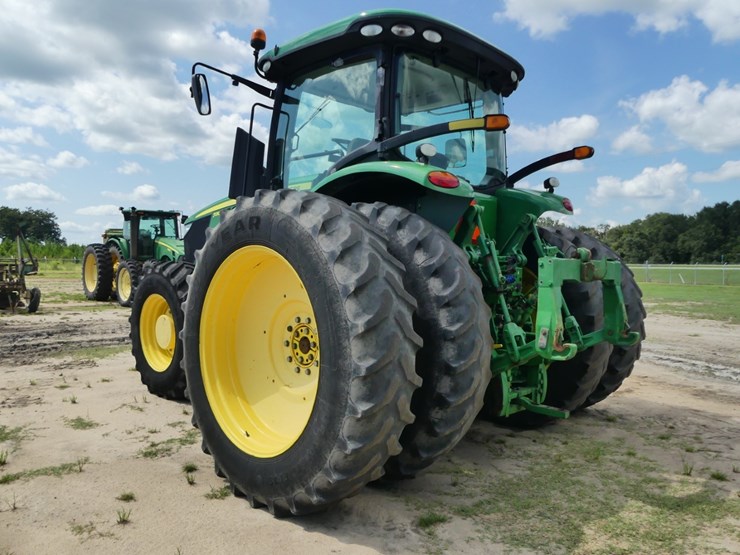 2015-john-deere-7210r-image-4