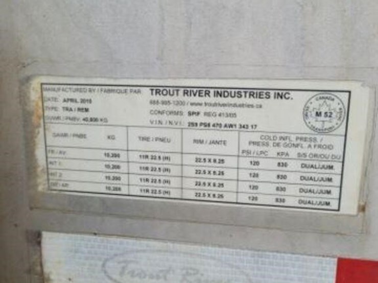 2010-trout-river-quad/a-live-bottom-trailer-2s9ps8-image-5